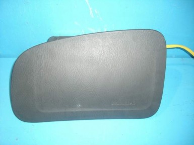 Подушка безопасности пассажирская Mazda Familia BJ5W ZL 1998