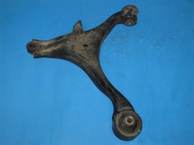 Рычаг поперечный передний нижний правый Honda Civic EU3 D17A 2004